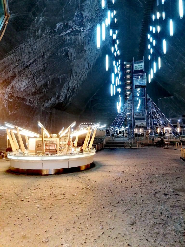 O călătorie în adâncuri: Salina Turda și cele mai bune locuri de cazare din zonă 5 FB IMG 1738845542165 edit 324344542484865