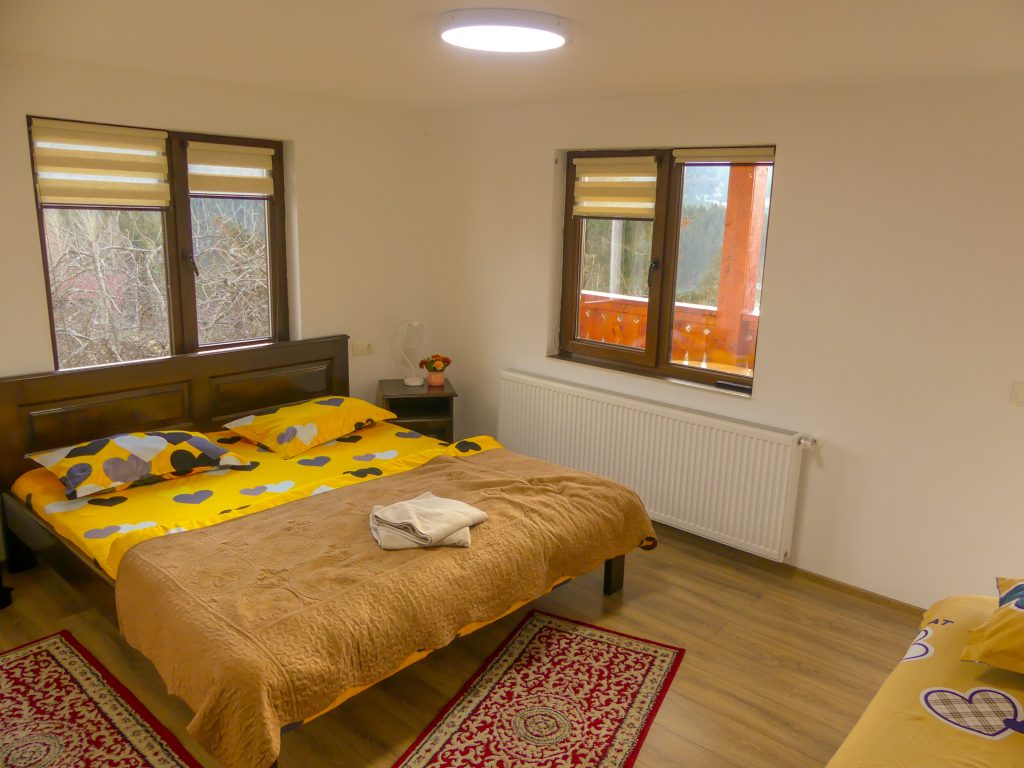 Casa de vacanță "Perla Colibiței" ,o cazare deosebita cu priveliste superba 7 P1130705 edited