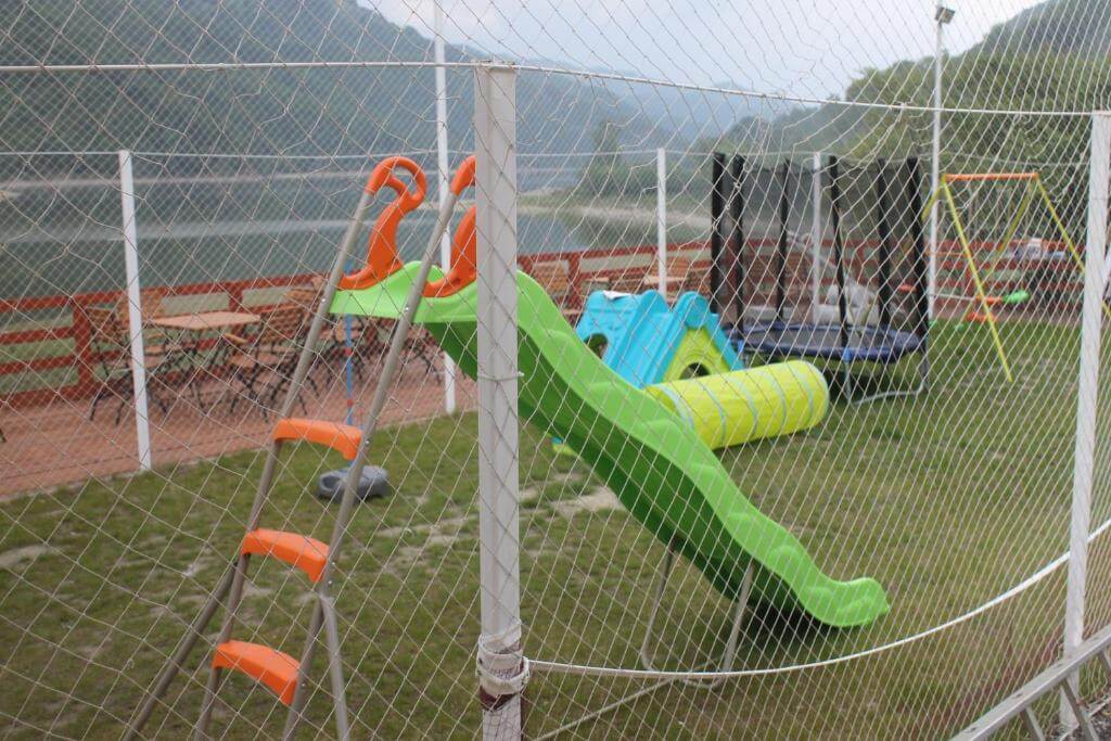 Pensiunea Alpina,poarta către "Tara Cascadelor" 7 Pensiunea Alpina