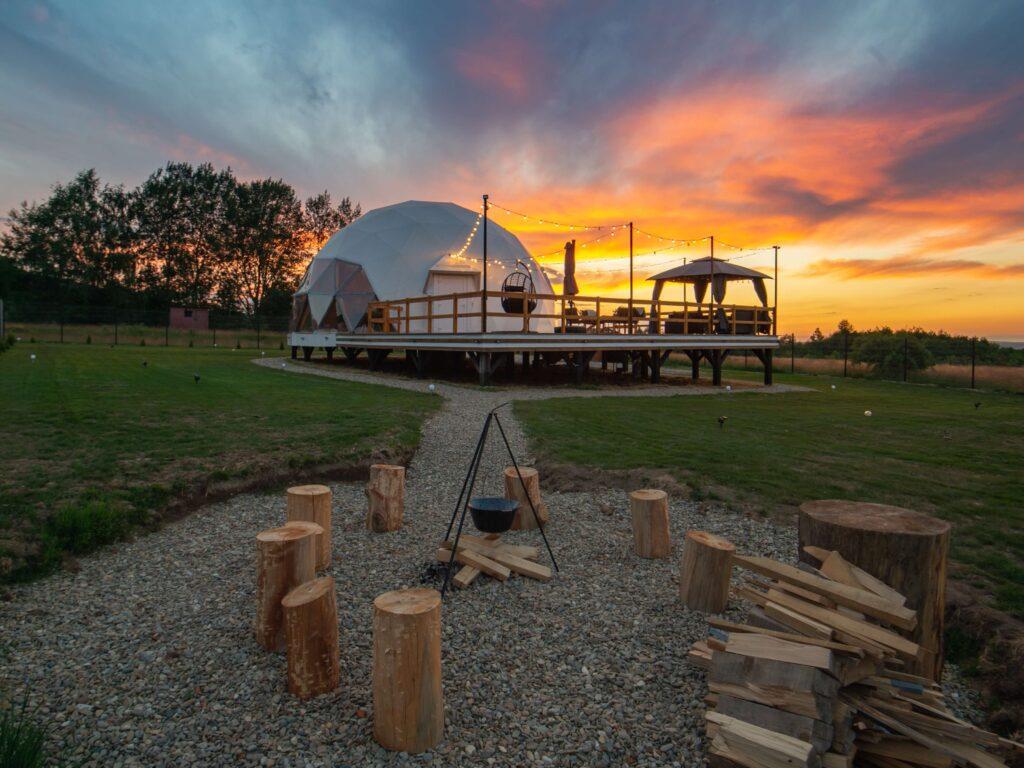 The Dome Breaza,un glamping de lux pentru o experienta memorabila 3 glamping