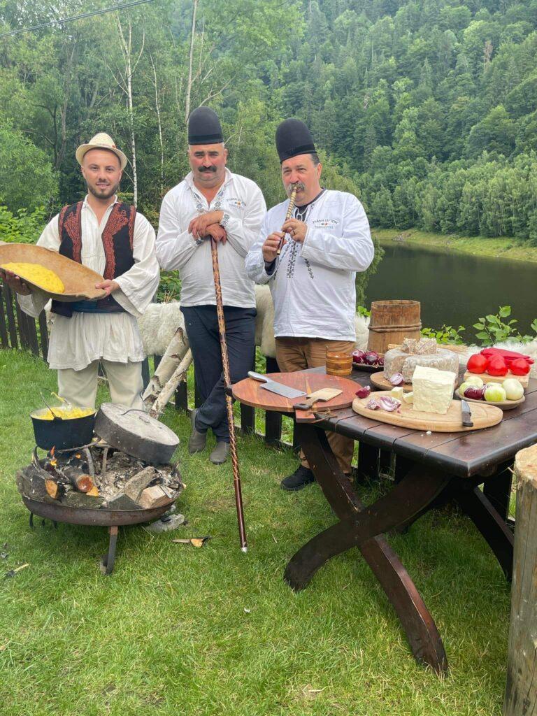 Stâna lu’Ion,locul care creeaza dependenta de reintoarcere 5 361084970 528961216022723 7817449302352221815 n