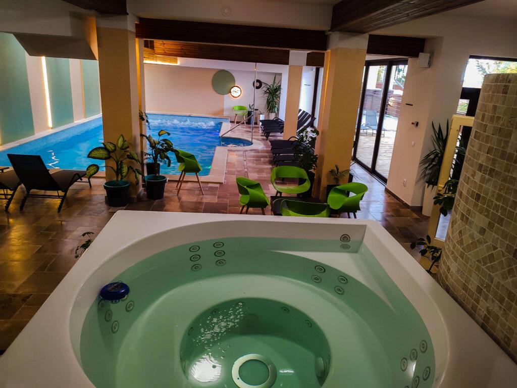 cazare cu piscina in Sovata