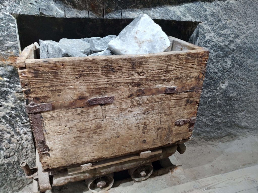 Salina Cacica :Istorie, sănătate și frumusețe subterana 11 Salina Cacica