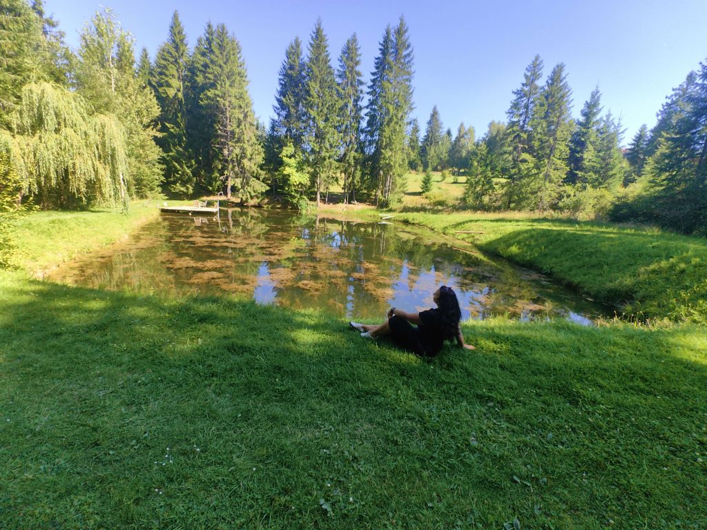Tihuța Retreat lac