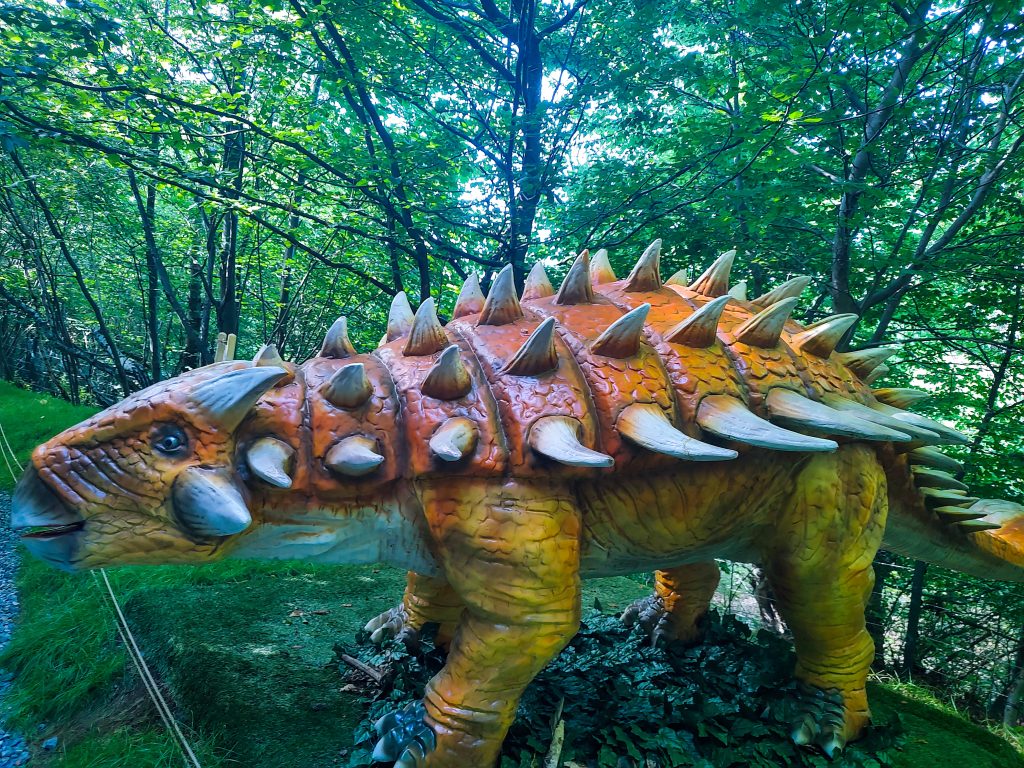 Dinozauri în mărime naturală,in parcul de aventura de la Wonderland 10 PSX 20240710 142542