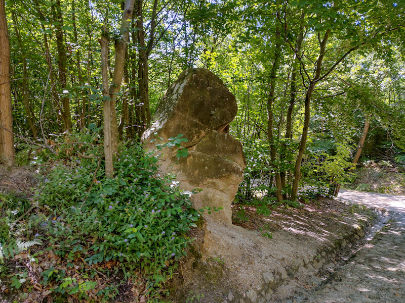 Grădina Zmeilor: O destinație turistică unică în România 11 2 1