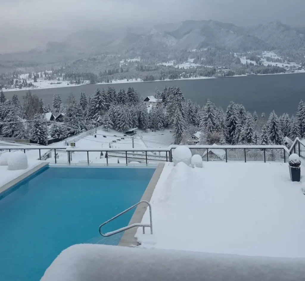 piscine exterioare încălzite iarna
