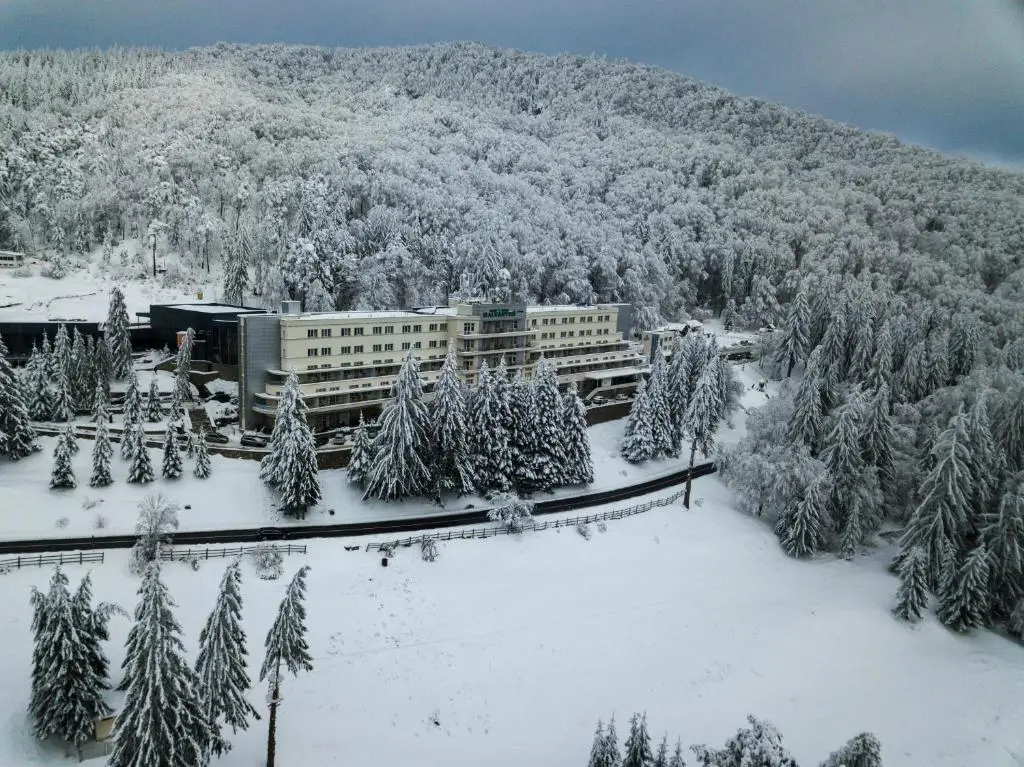 piscine exterioare încălzite iarna