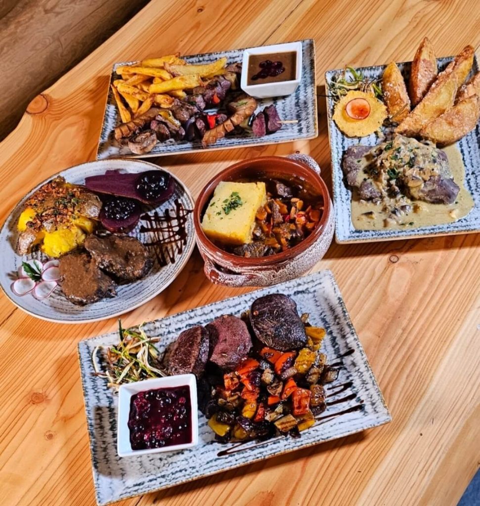 Vacanță cu gust autentic la Restaurantul Vânătoresc - Bârlogul Ursului: mâncare, cazare, natură 6 Bârlogul Ursului restaurant