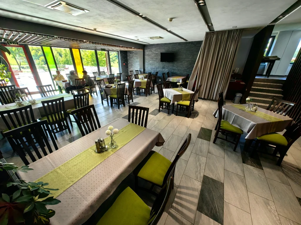 Locul ideal pentru un weekend în doi sau cu familia: Hotel Altus Praid, testat și recomandat 10 collage 7