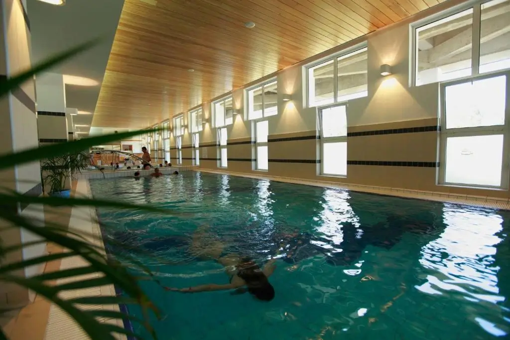 7 cazări din România unde ai piscină termală și facilități spa 6 2