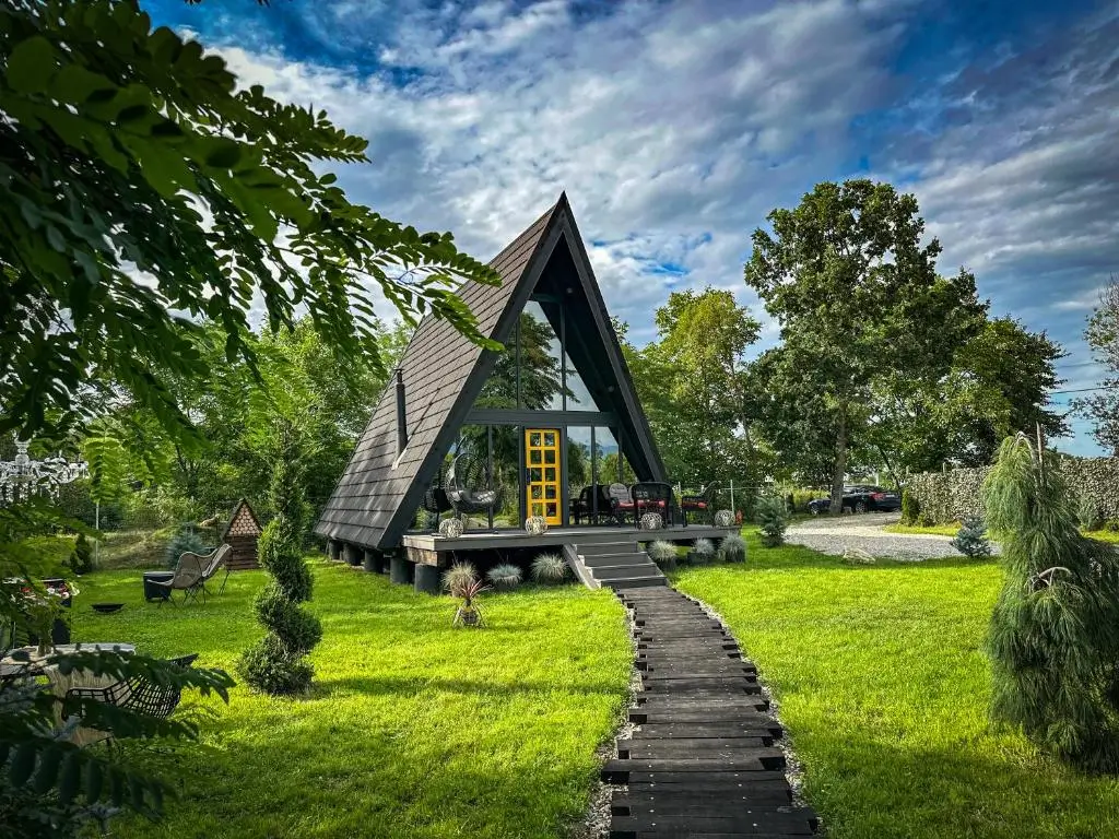 Cabană la munte de închiriat: 10 cabane deosebite din România 5 cabană la munte de închiriat